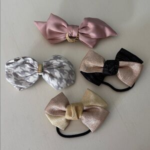 Set/4 Hair Barettes/Ties